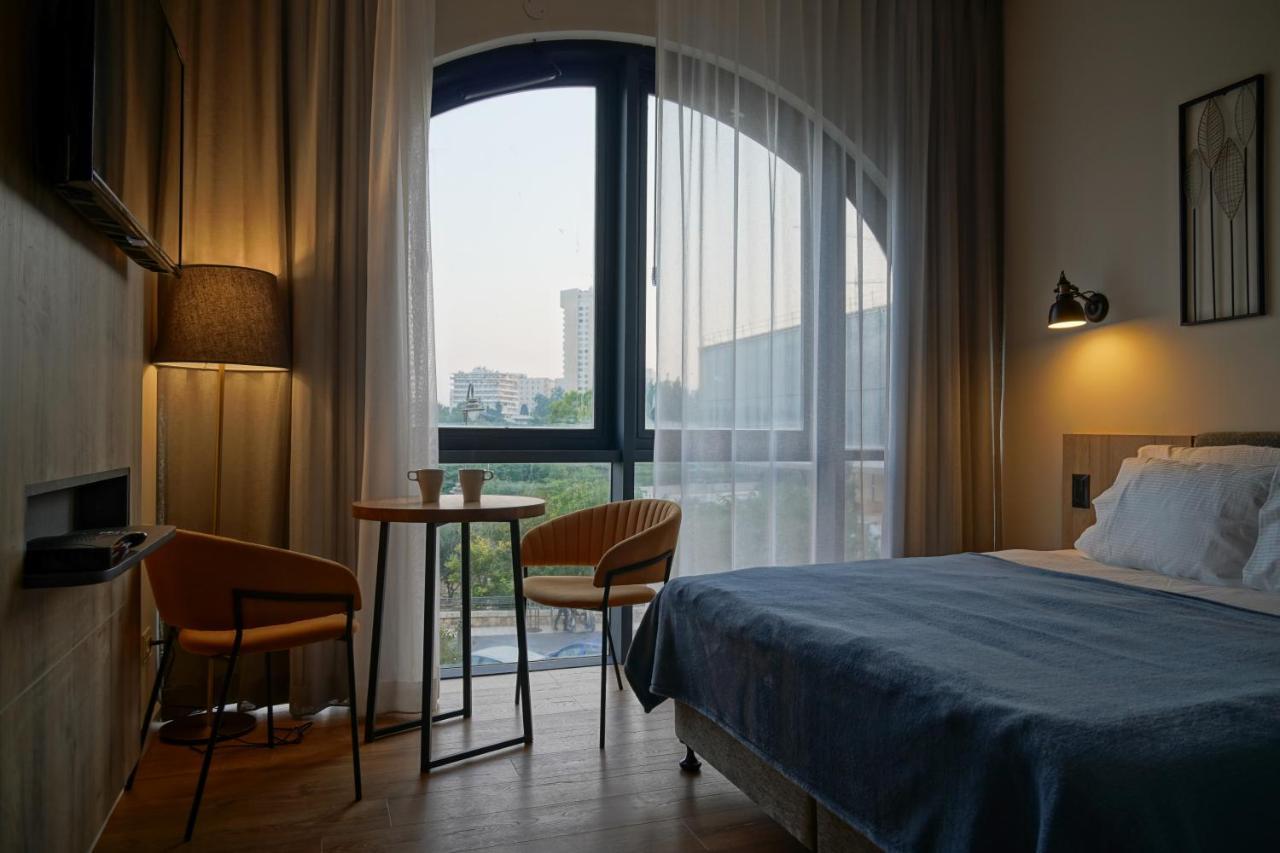 Apartique Hotel เยรูซาเลม ภายนอก รูปภาพ