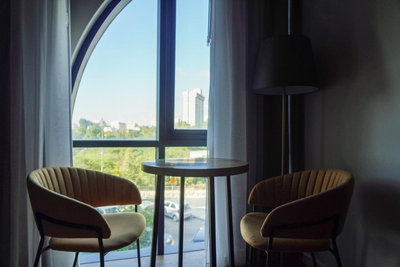 Apartique Hotel เยรูซาเลม ภายนอก รูปภาพ