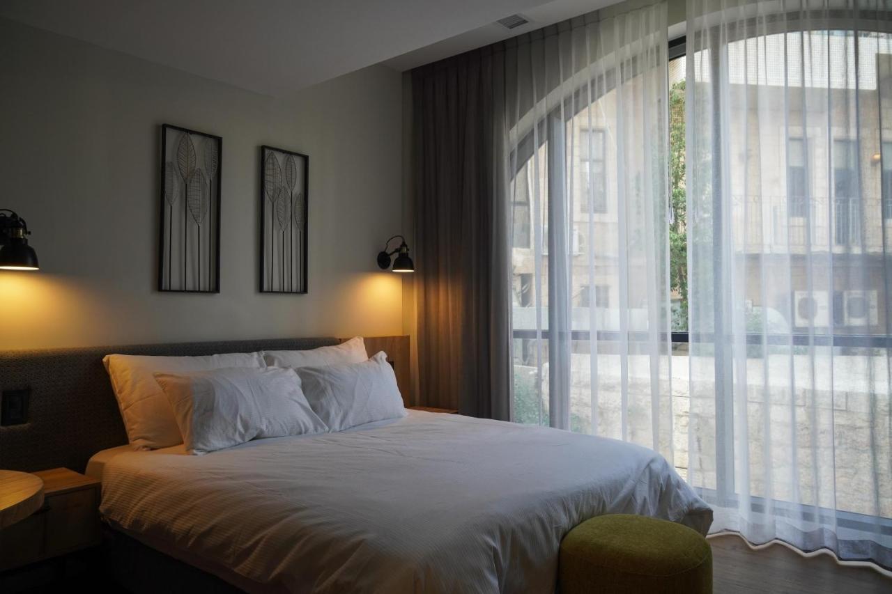 Apartique Hotel เยรูซาเลม ภายนอก รูปภาพ